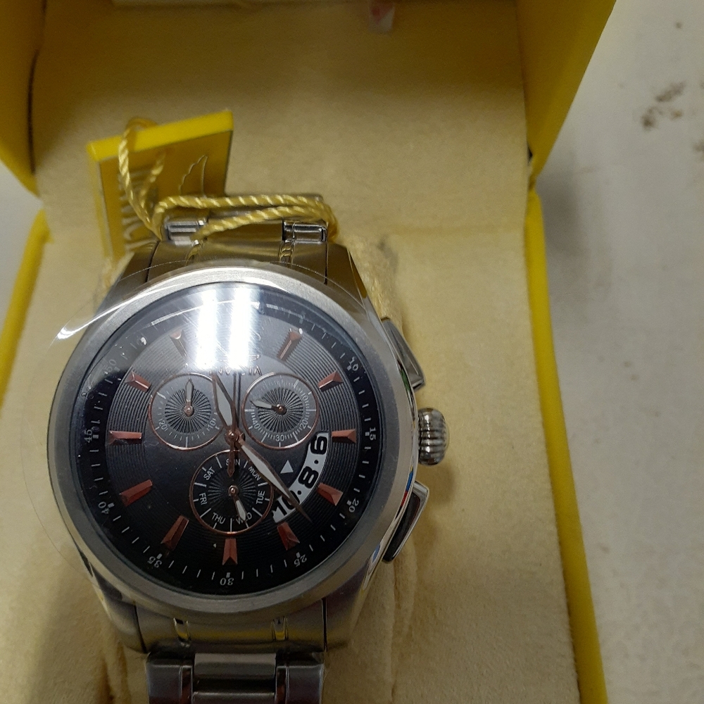 Mens Silver Chronograph Invicta watch